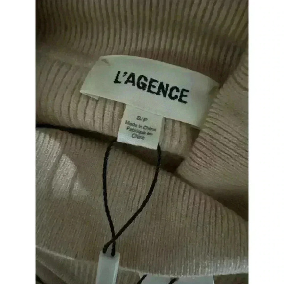 O’ agence sweater nwt - Picture 2 of 3